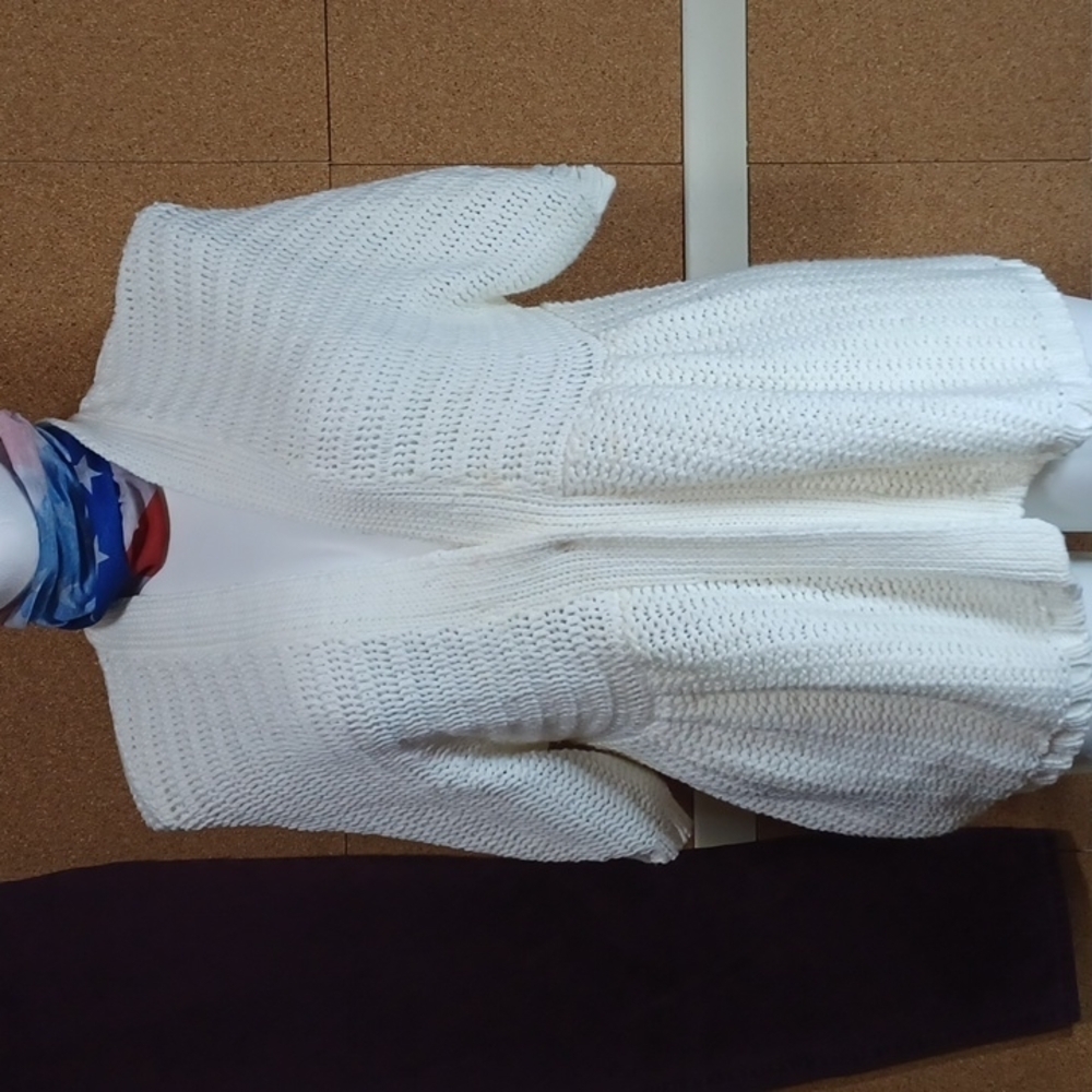 CHICOS CARDIGAN SWEATER WHITE KNIT SIZE 3